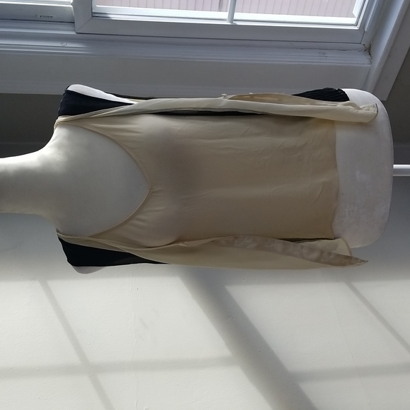 Top - Picture 4 of 5